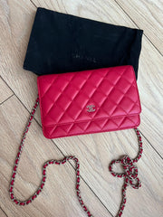Chanel Kırmızı Çanta
