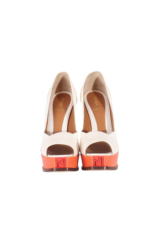 Fendi Fendista Rugan ve Deri Topuklu Ayakkabı Krem - 38