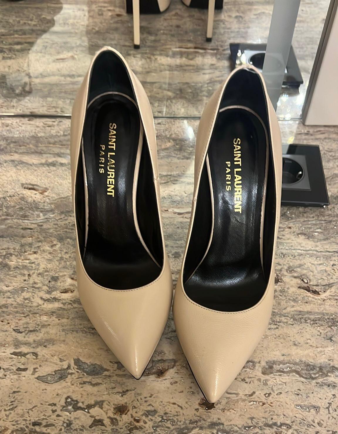 Yves Saint Laurent Stiletto - 35.5